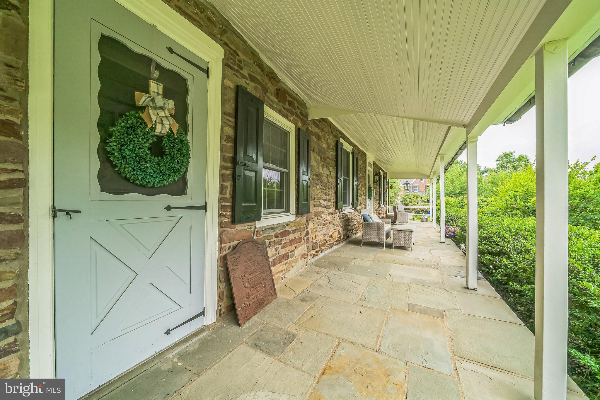 NEW BRITAIN WALK - Residential