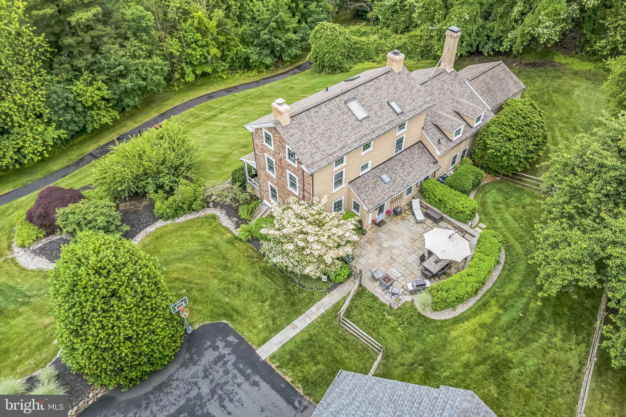 NEW BRITAIN WALK - Residential