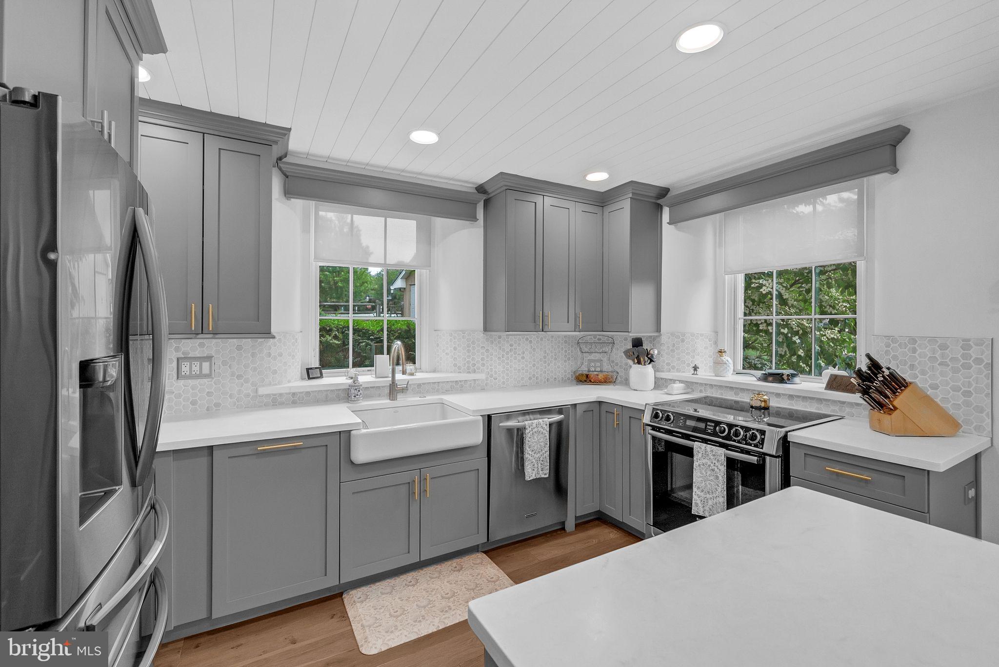 NEW BRITAIN WALK - Residential