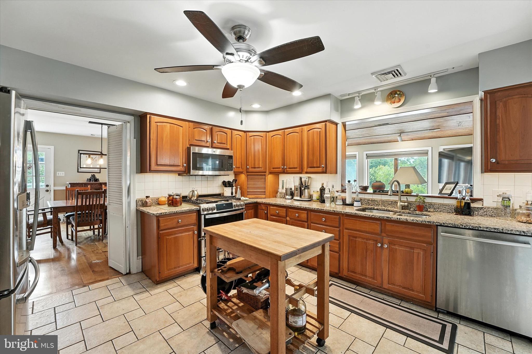 300 SANATOGA ROAD