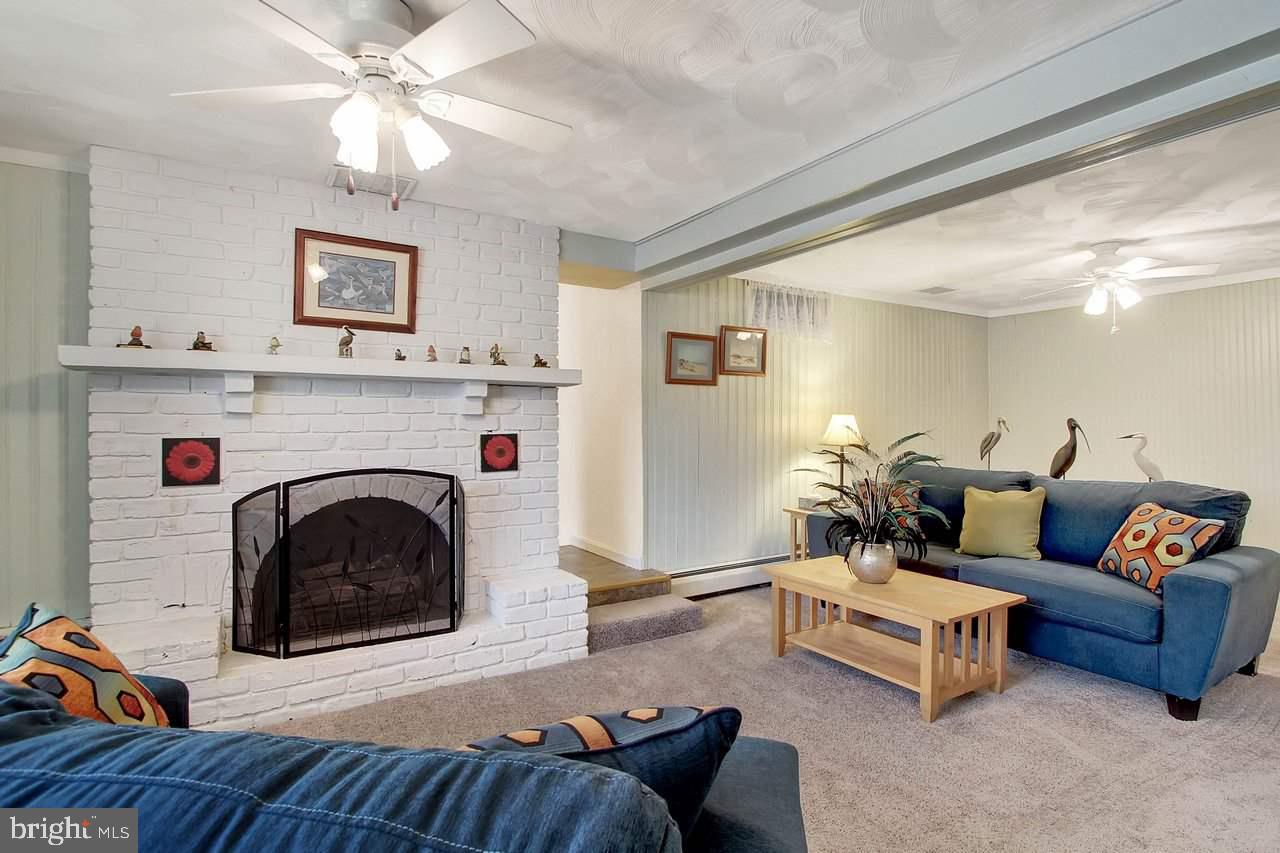 CROWN POINTE VISTAS - Residential