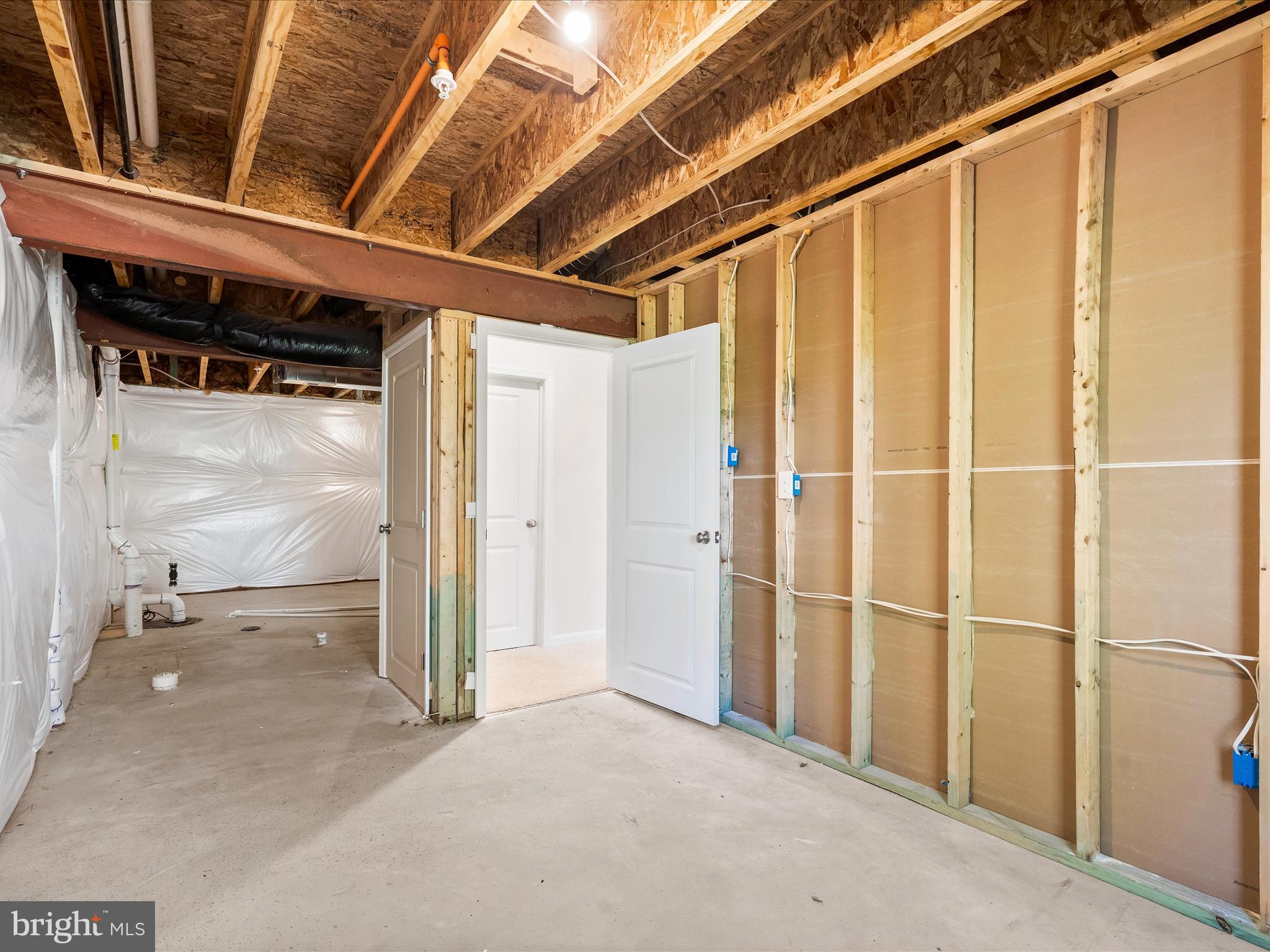 TUSCARORA CREEK - Residential