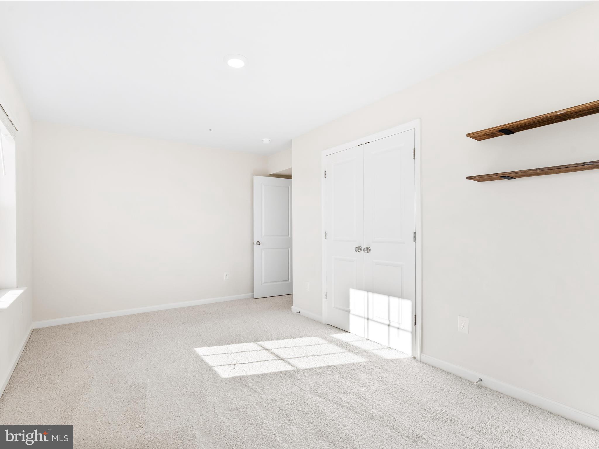 TUSCARORA CREEK - Residential