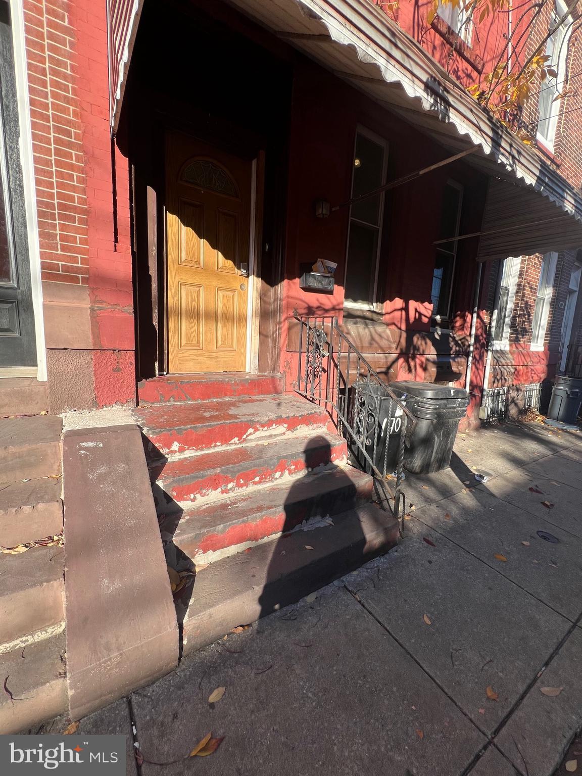 TEMPLE UNIVERSITY - Residential Lease