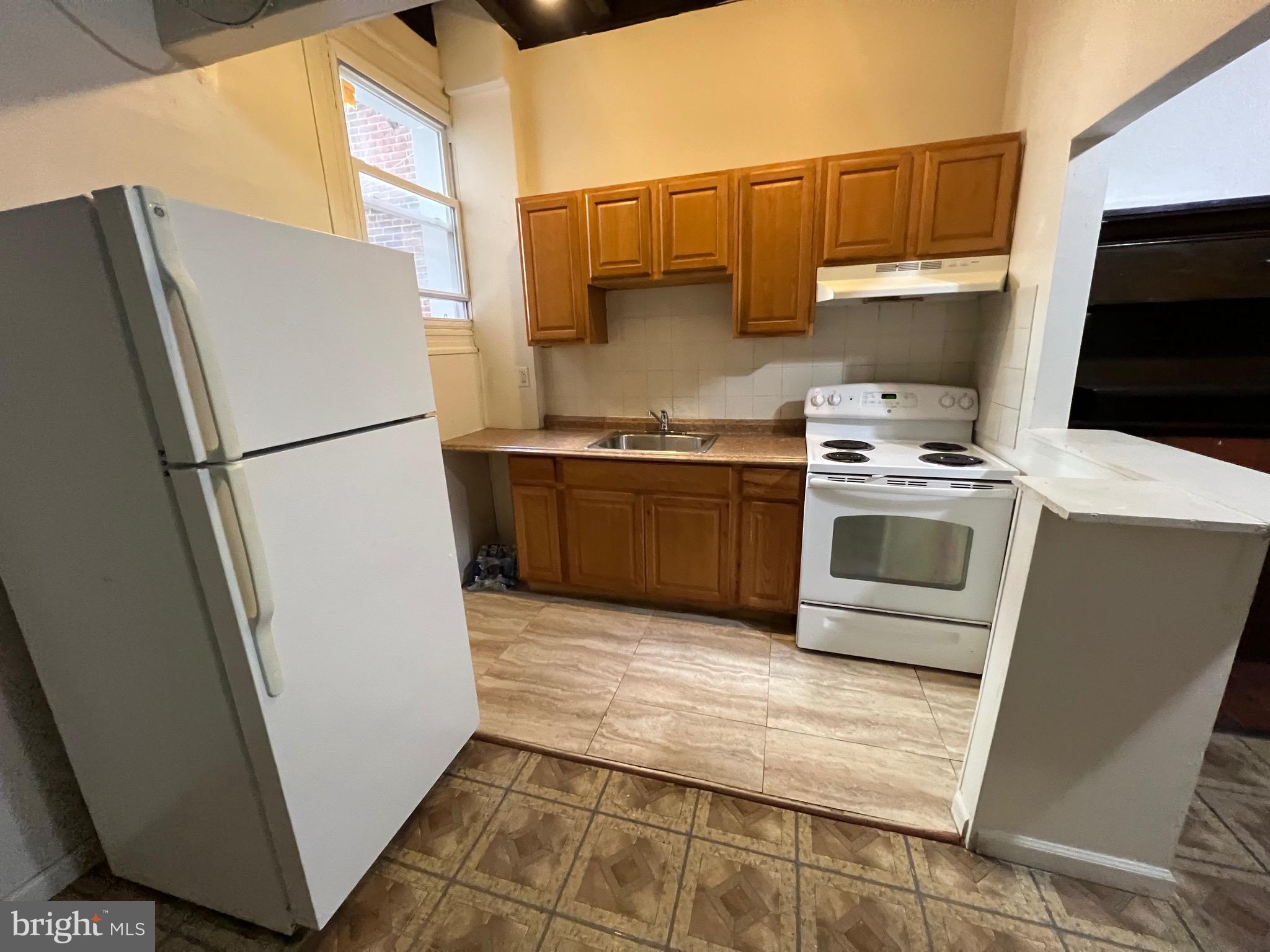 TEMPLE UNIVERSITY - Residential Lease