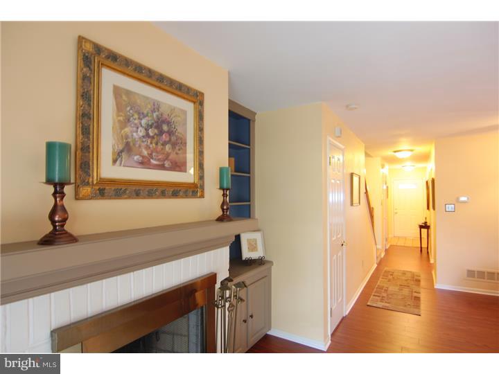 WALNUT HILL - Residential