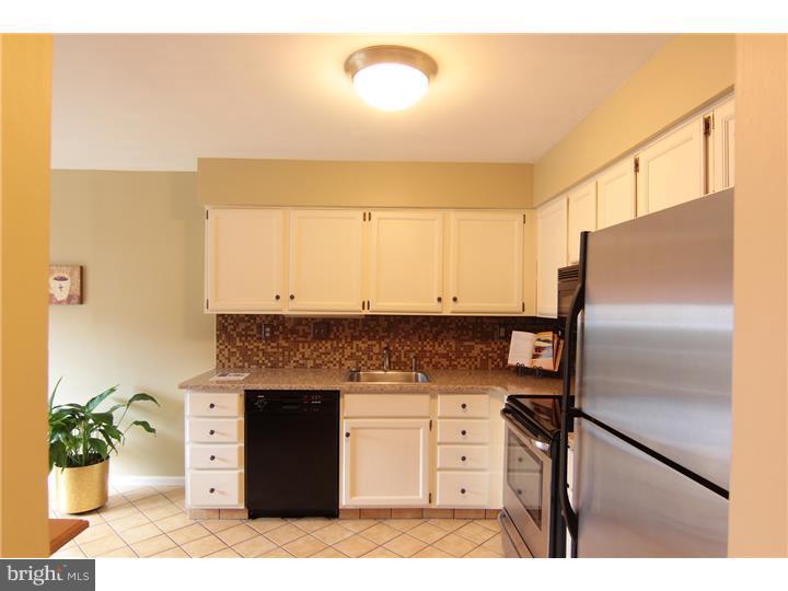 WALNUT HILL - Residential
