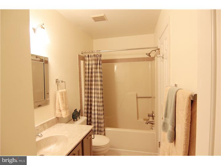 WALNUT HILL - Residential