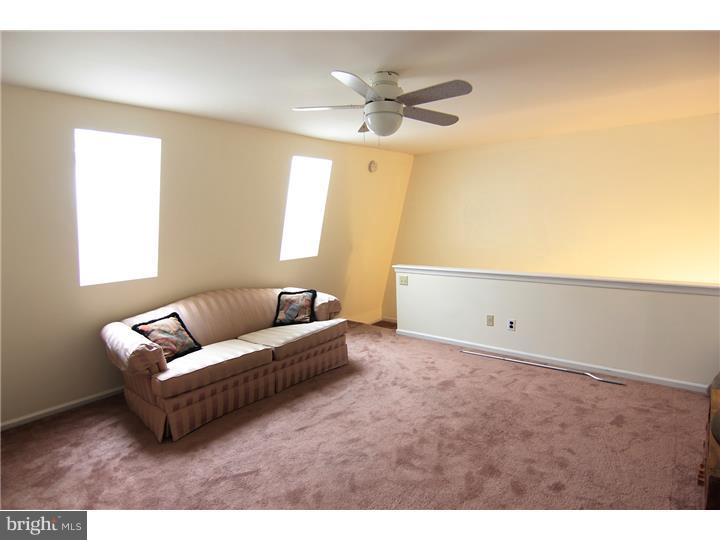 WALNUT HILL - Residential