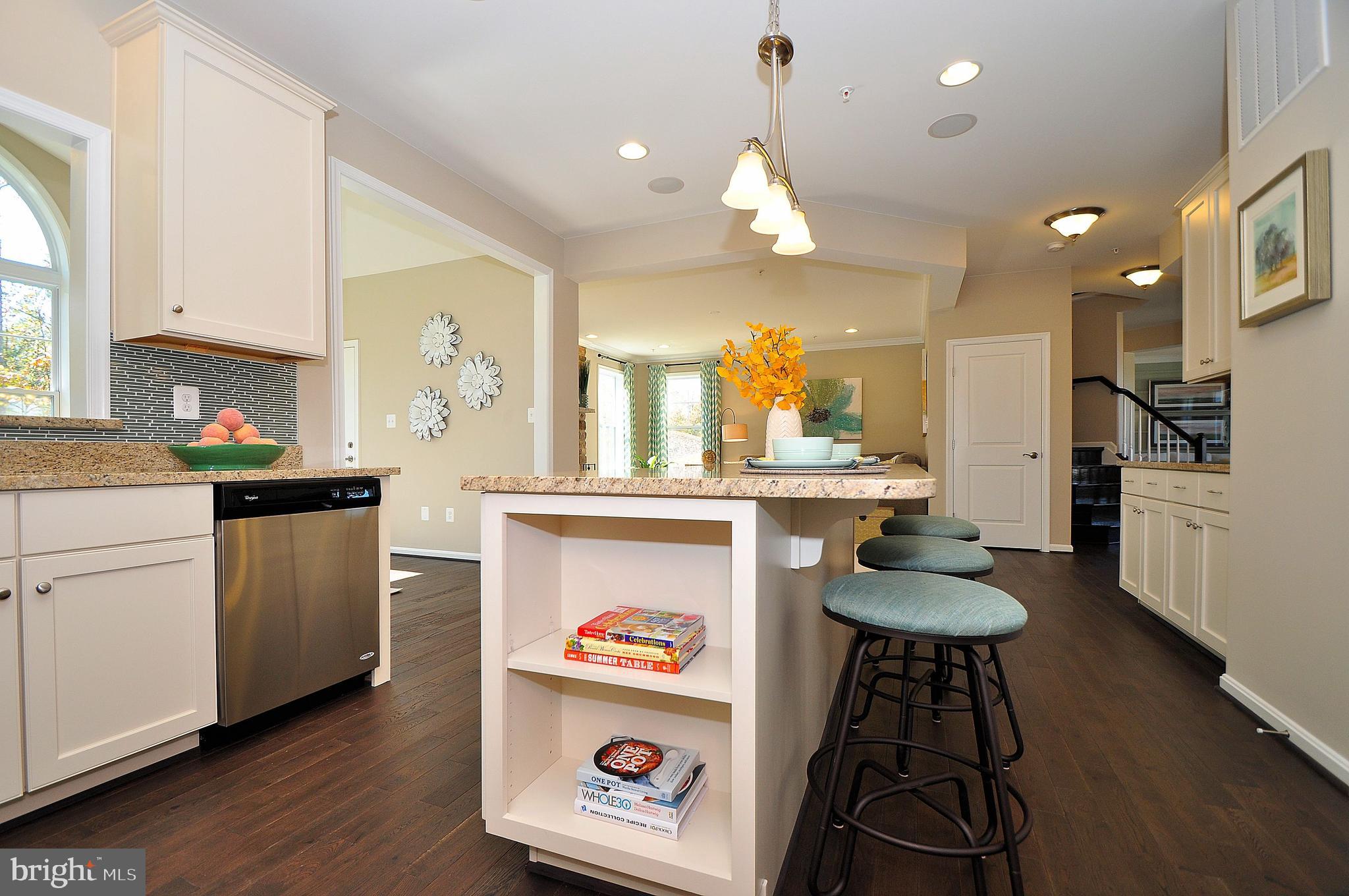 NORTH SHORE LANDING - Residential