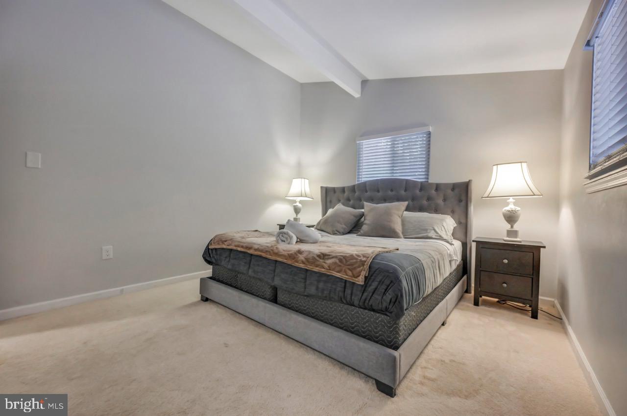 SPLIT ROCK - Residential