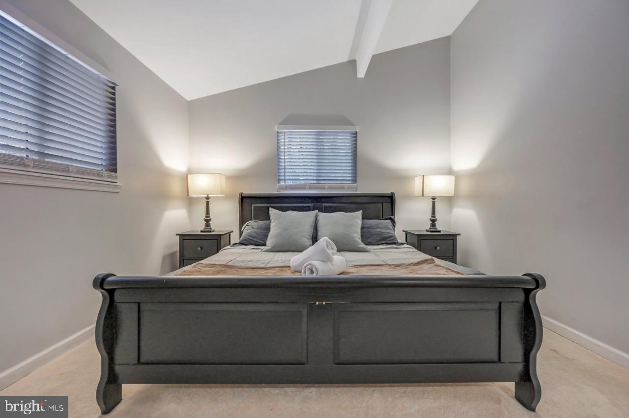 SPLIT ROCK - Residential