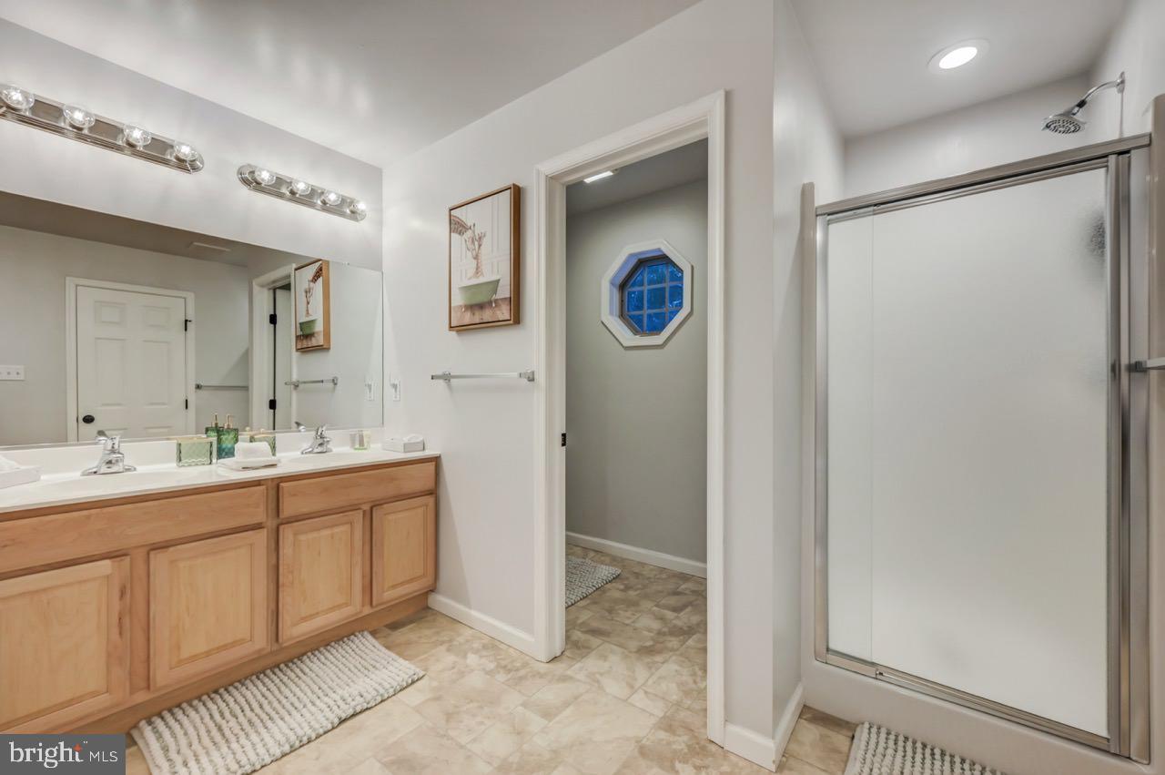 SPLIT ROCK - Residential