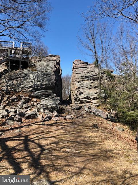 SPLIT ROCK - Residential