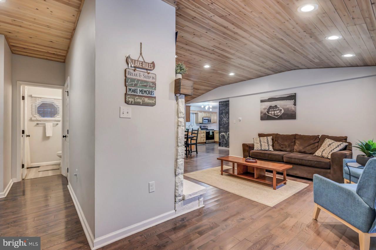 SPLIT ROCK - Residential