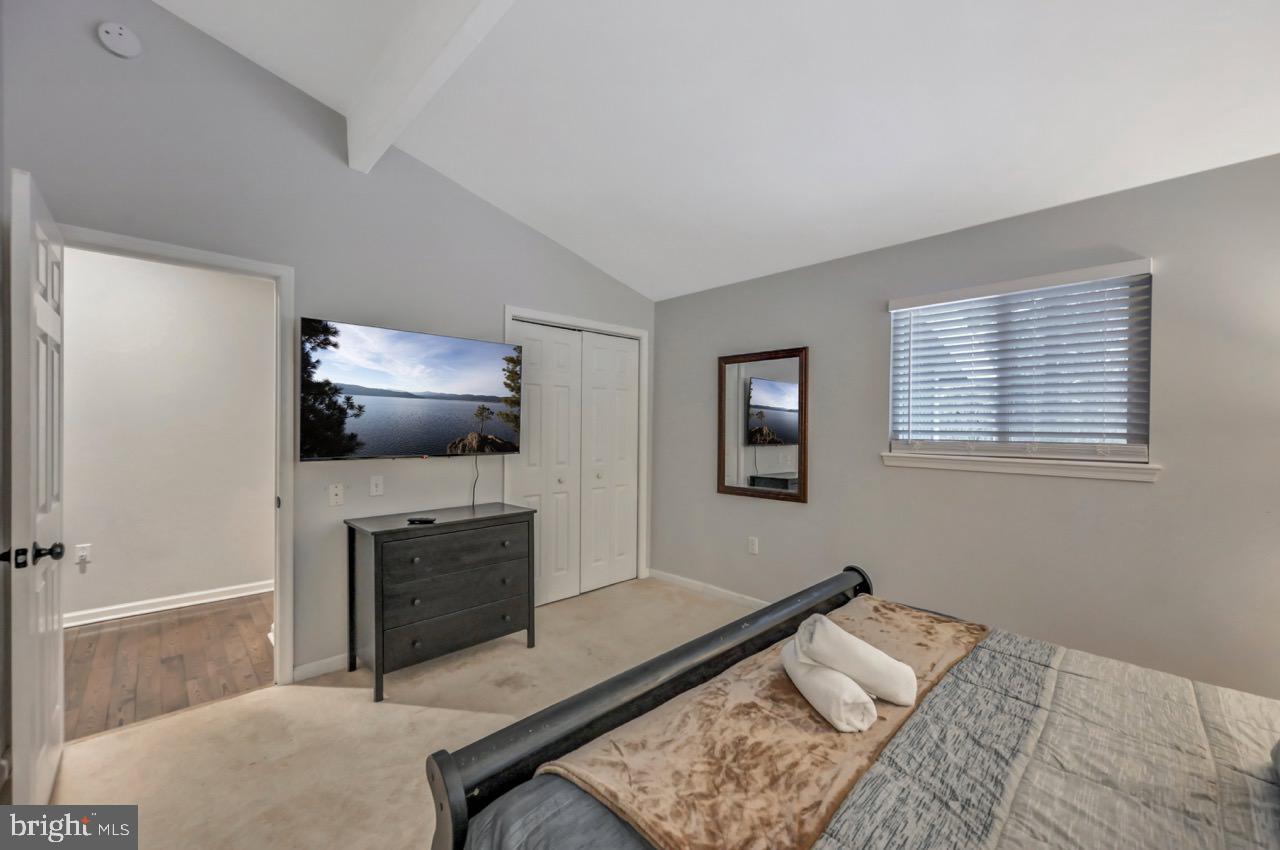 SPLIT ROCK - Residential