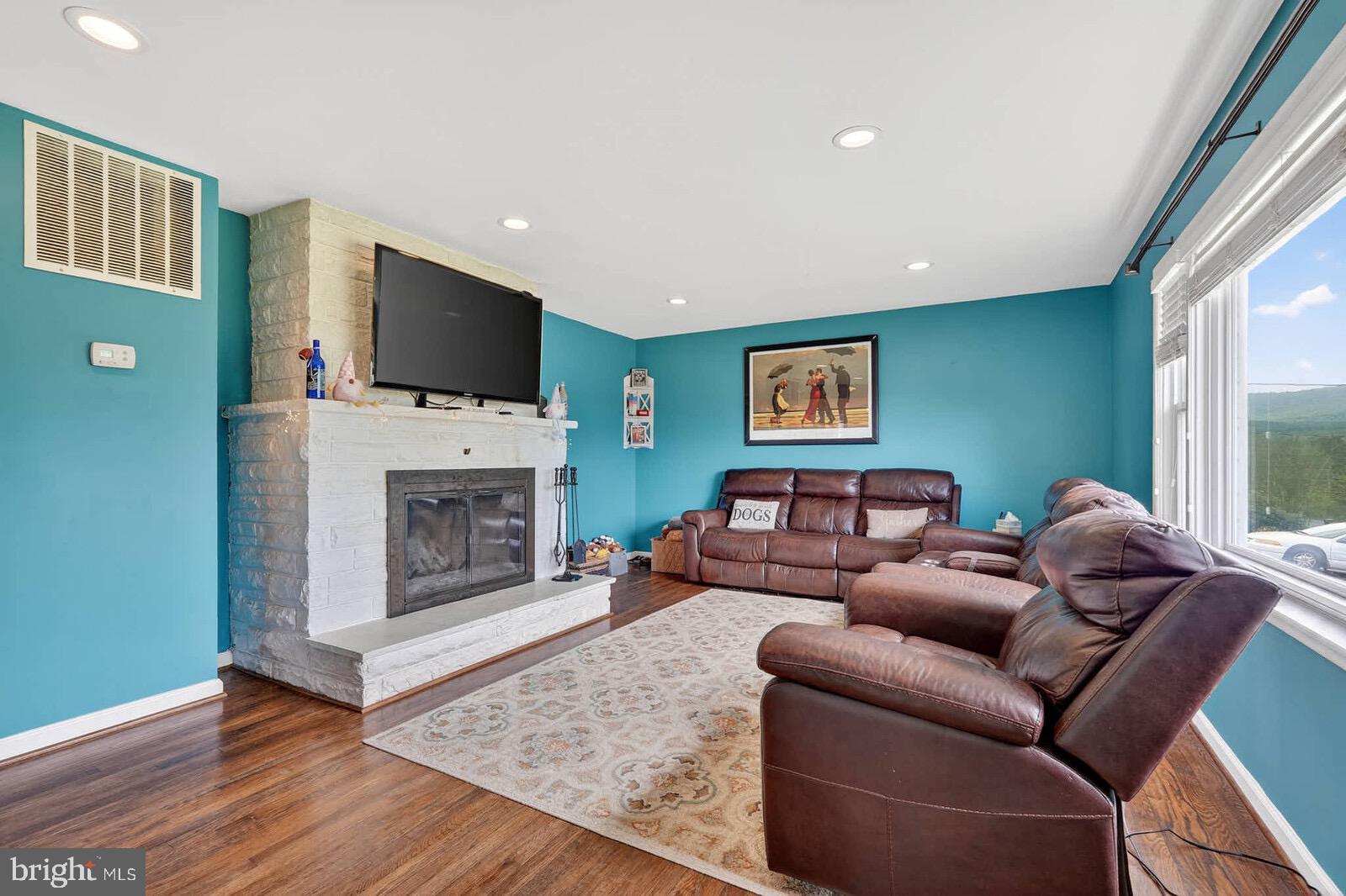 TUSCARORA CREEK - Residential