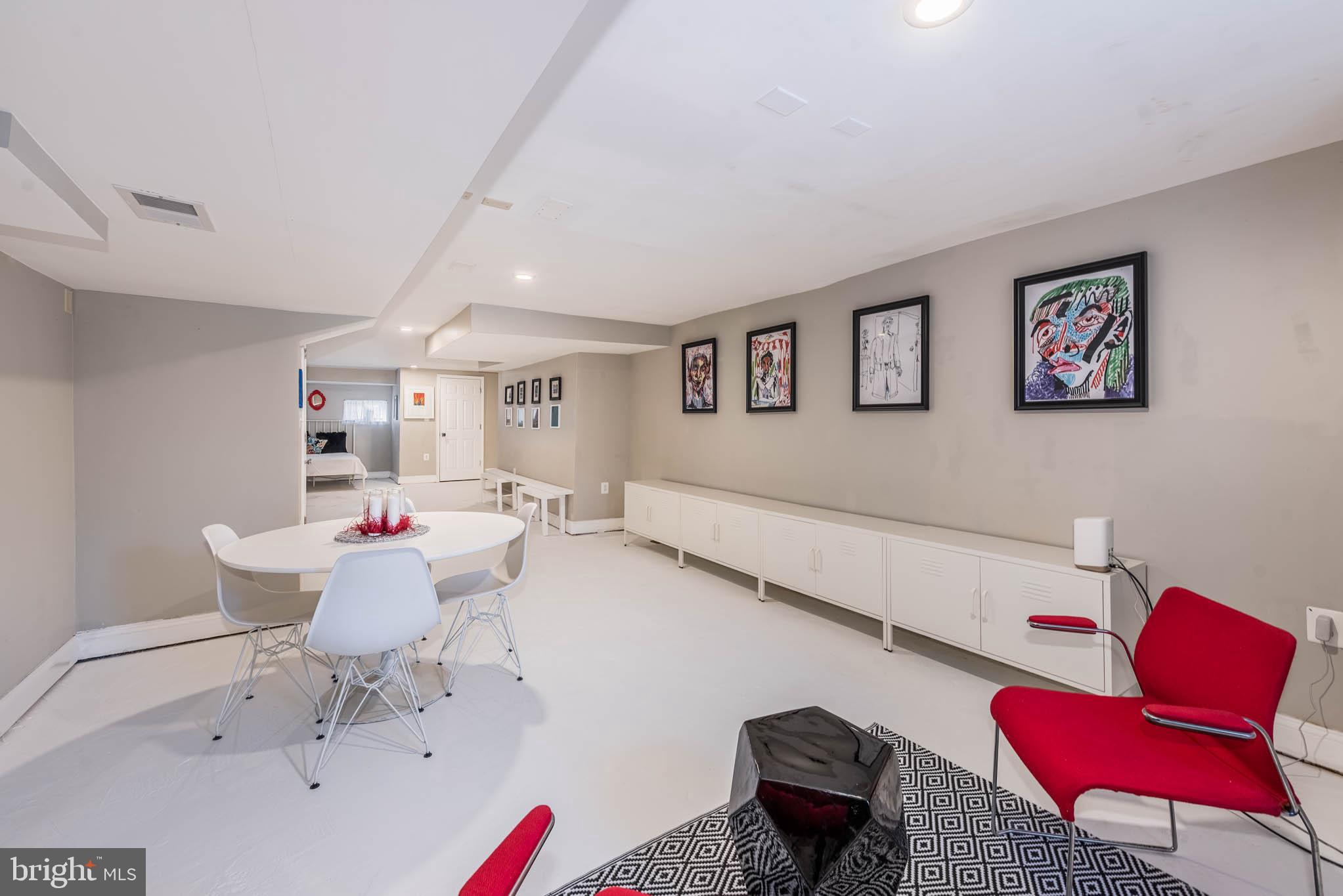 DRUID HEIGHTS - Residential Lease