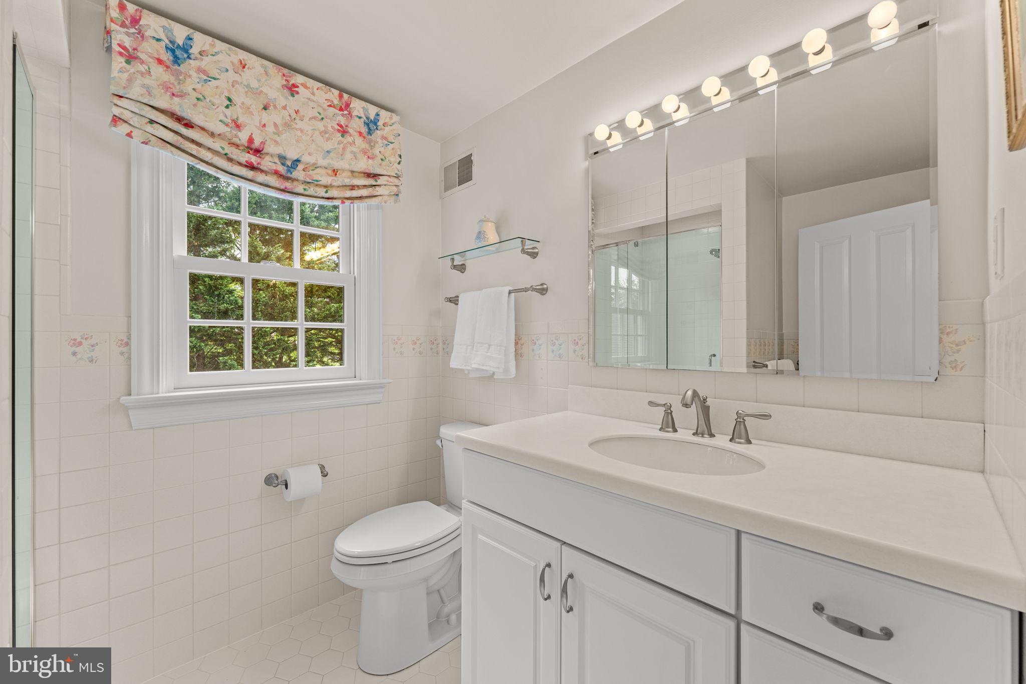 BLUE BELL GLENN - Residential