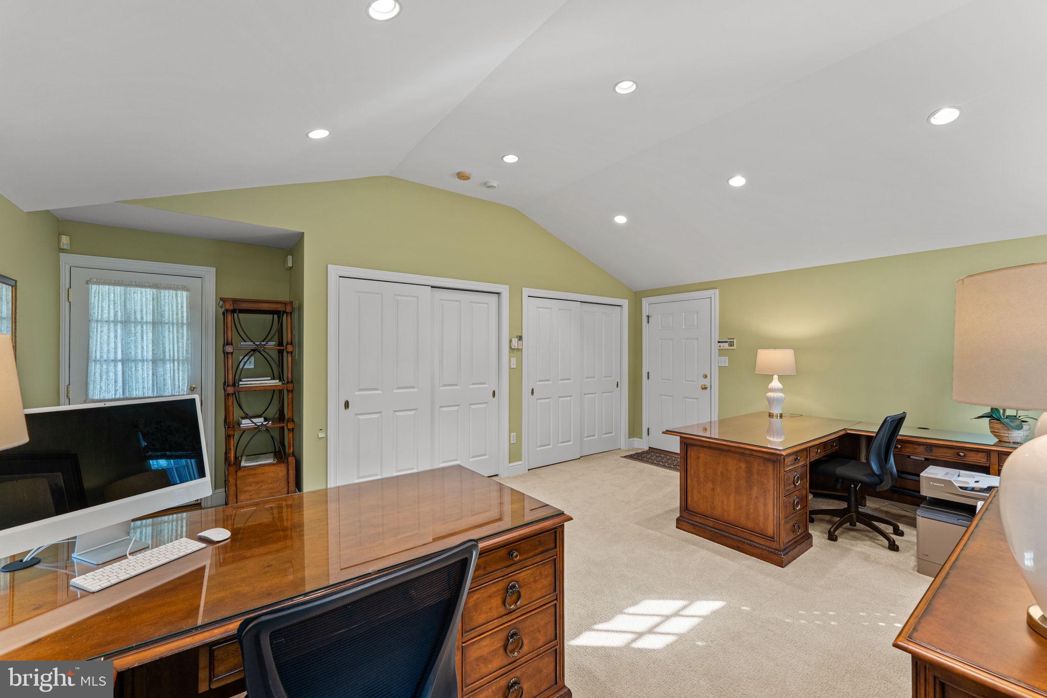 BLUE BELL GLENN - Residential