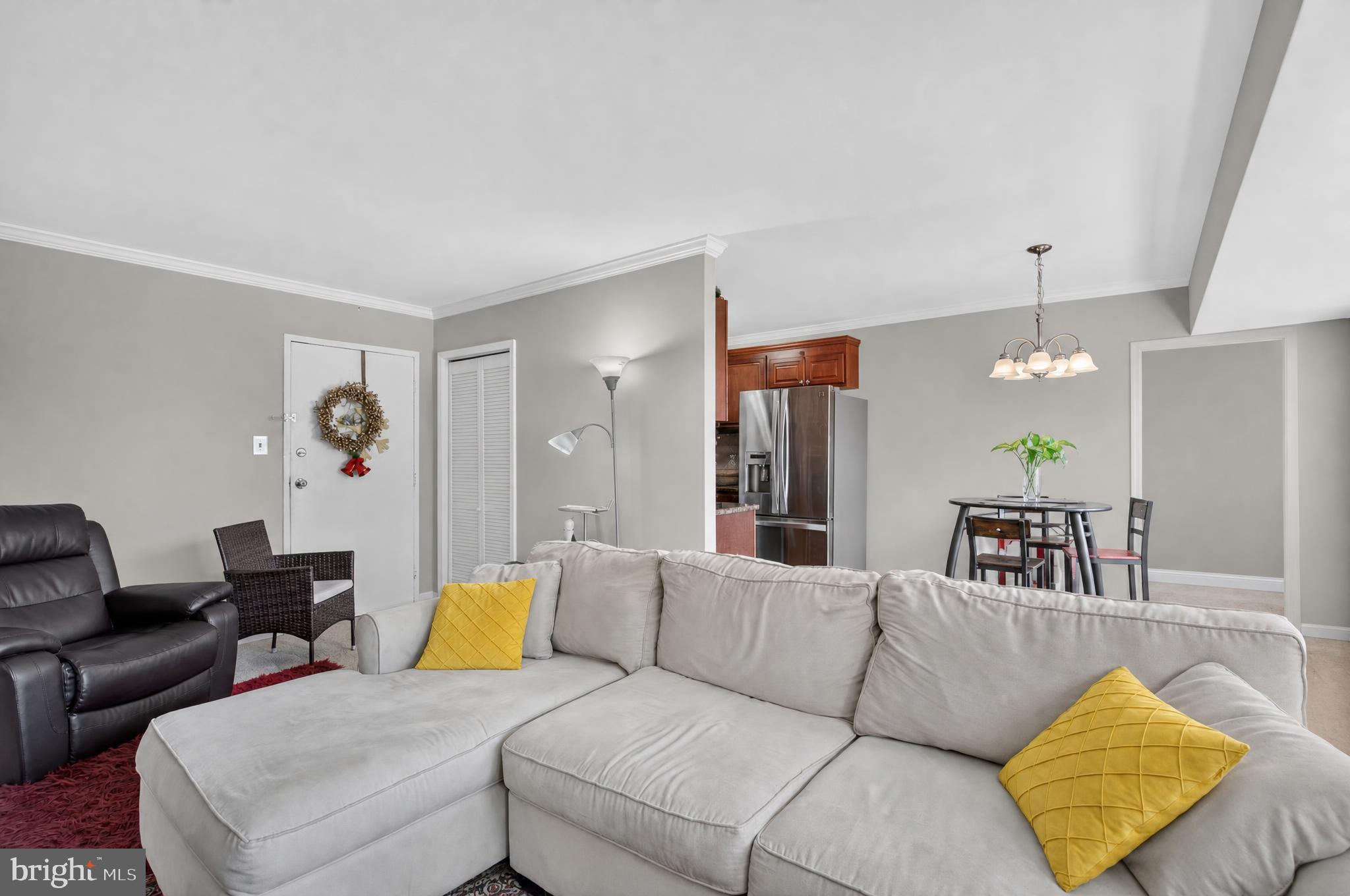 5801 QUANTRELL AVENUE 206