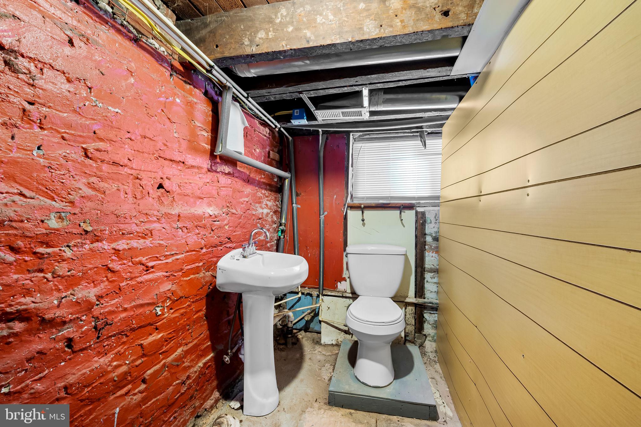 HIGHLANDTOWN - Residential