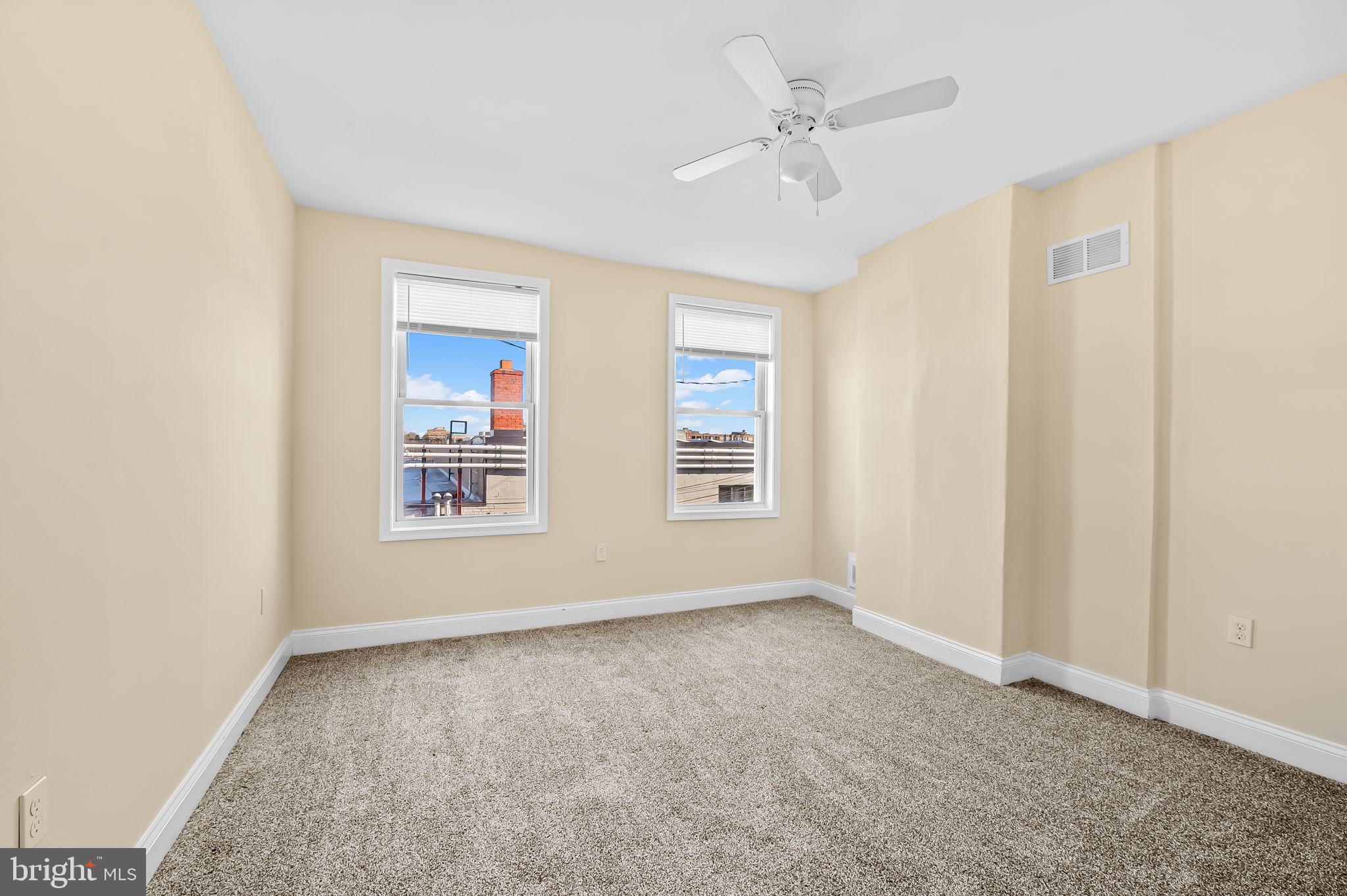 HIGHLANDTOWN - Residential