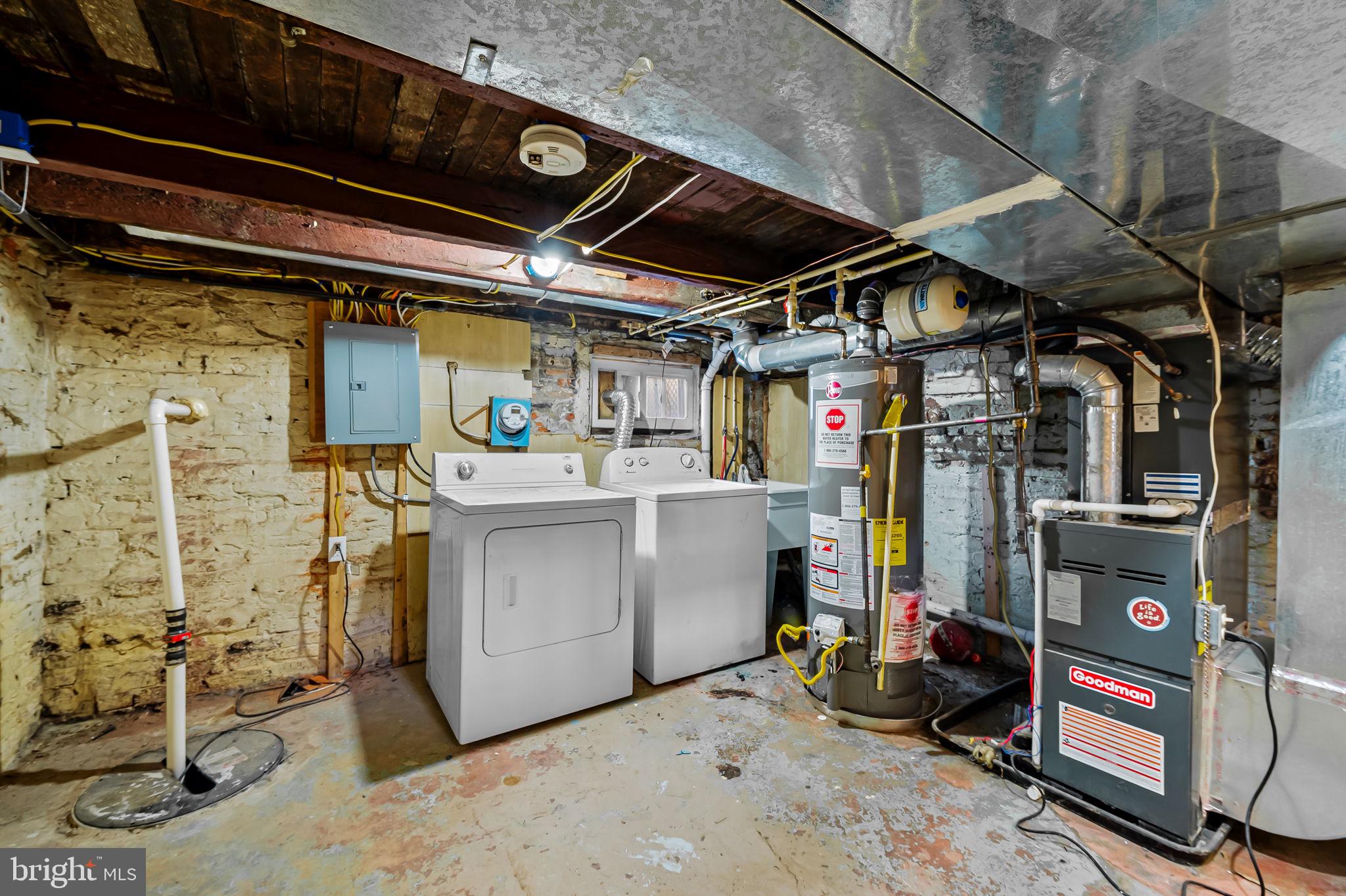 HIGHLANDTOWN - Residential