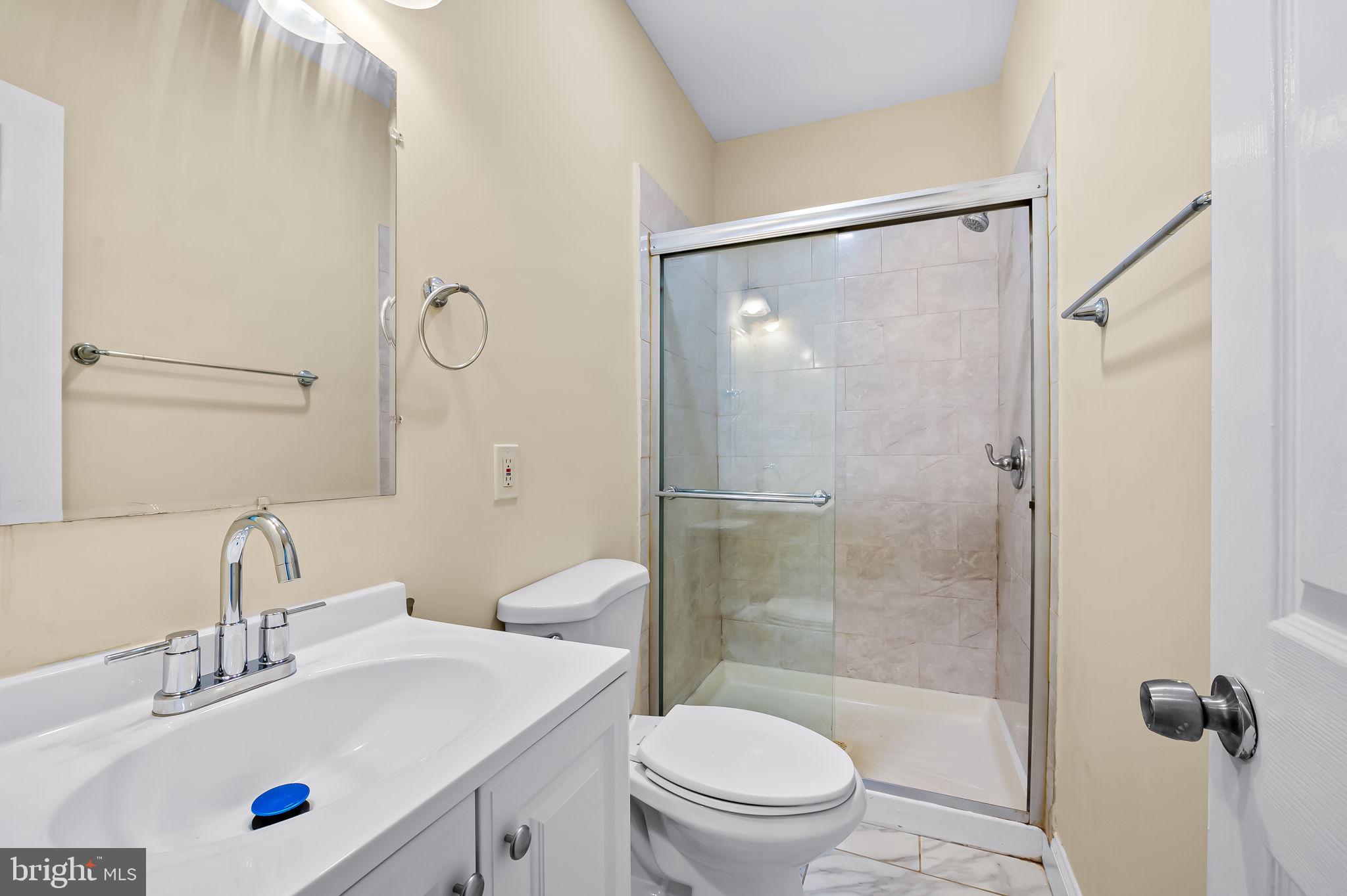 HIGHLANDTOWN - Residential