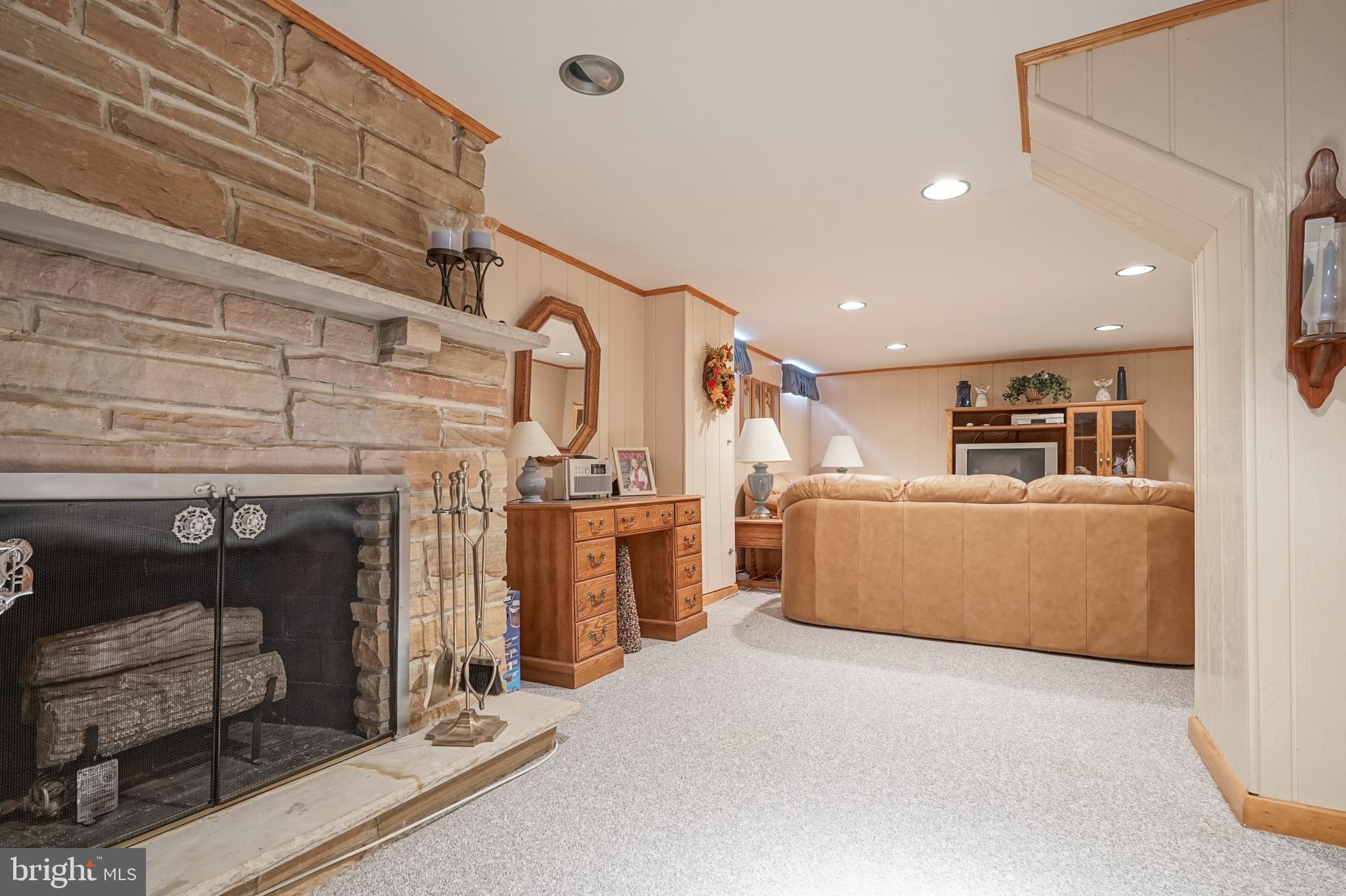 TORRESDALE - Residential Lease