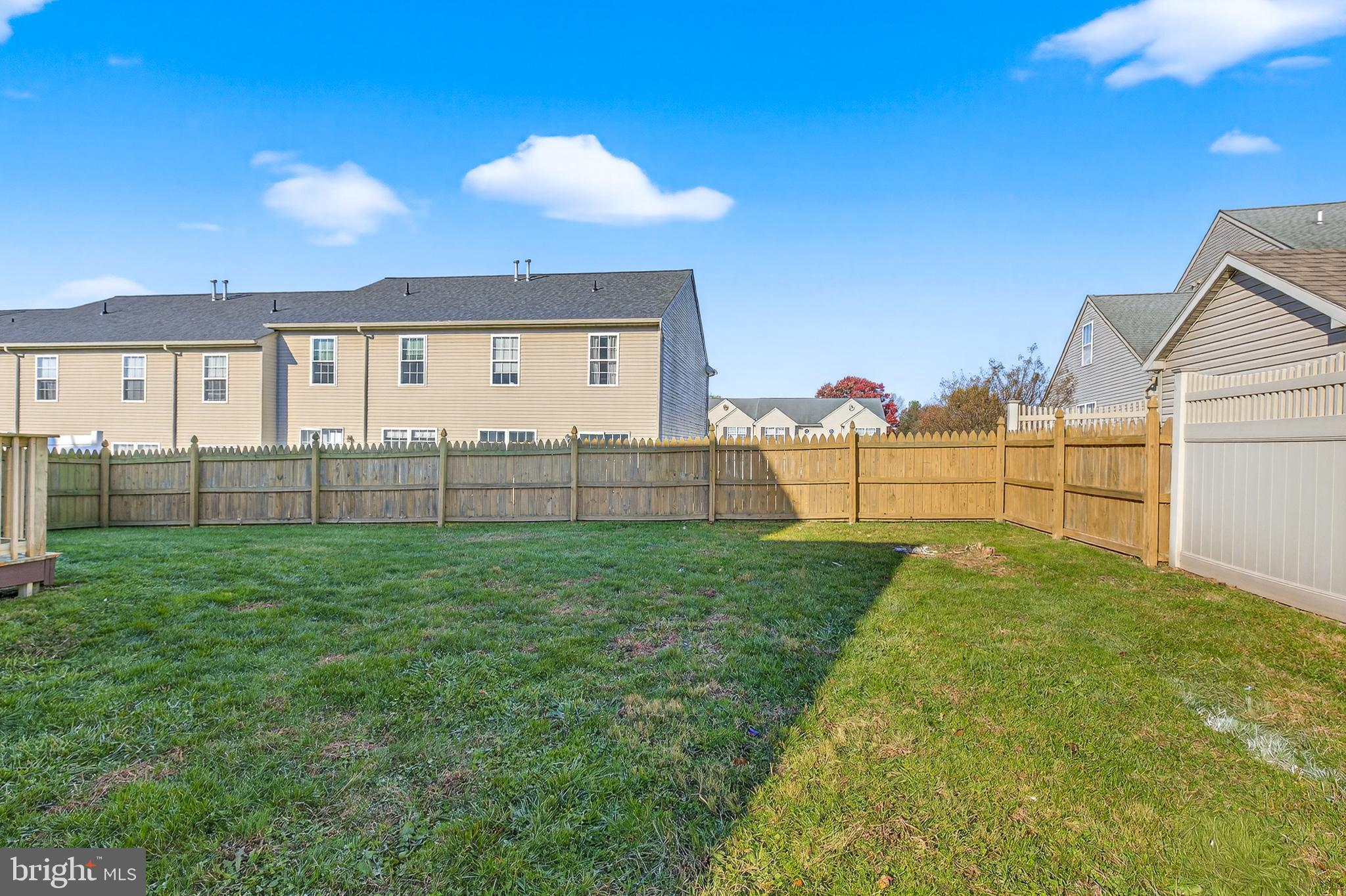 LONGWOOD SQUARE - Residential