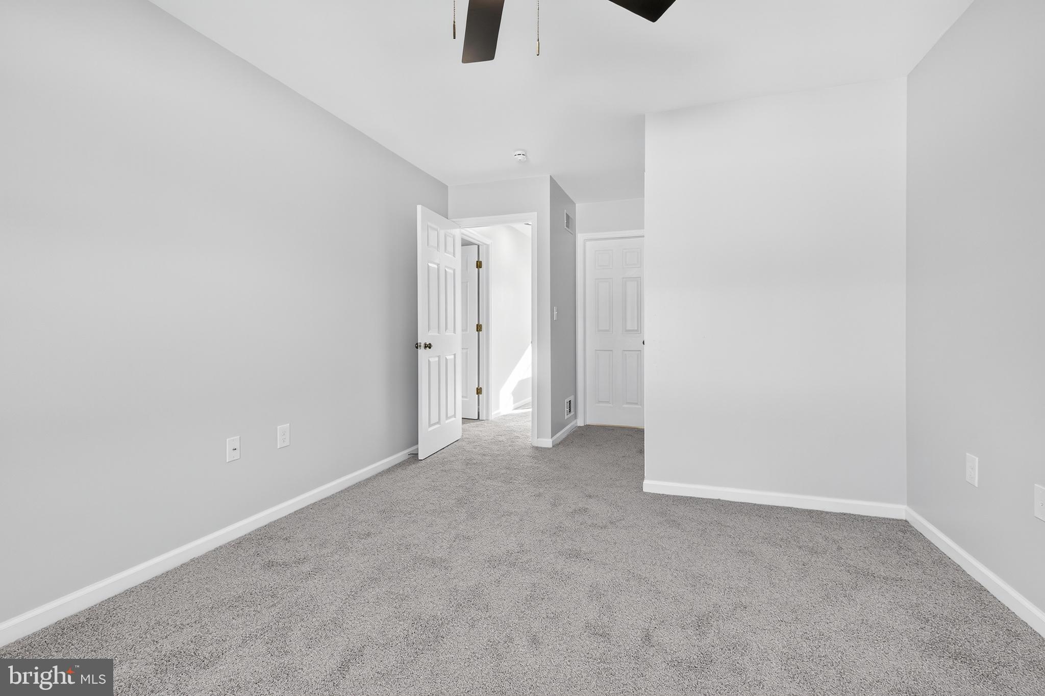 LONGWOOD SQUARE - Residential