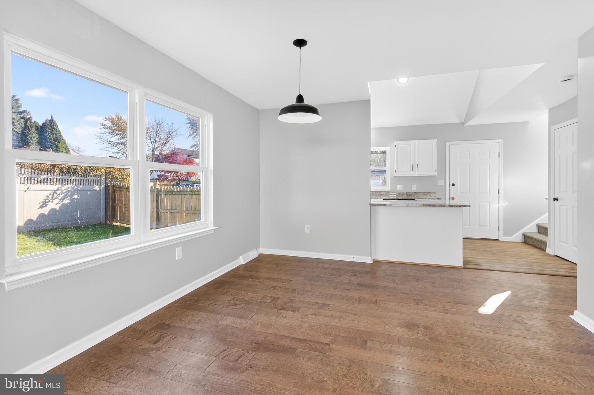 LONGWOOD SQUARE - Residential