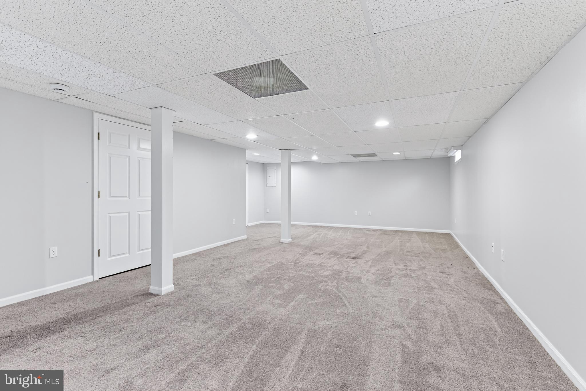 LONGWOOD SQUARE - Residential