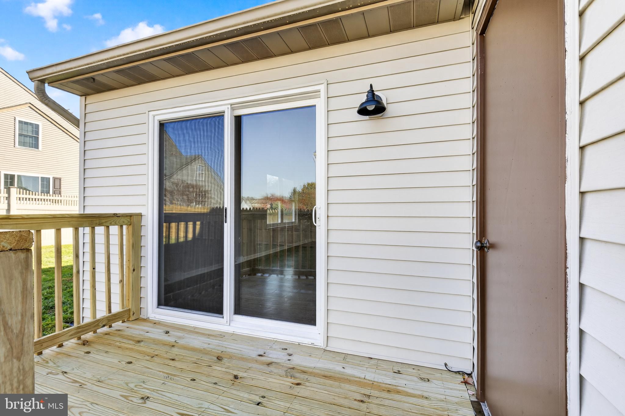 LONGWOOD SQUARE - Residential