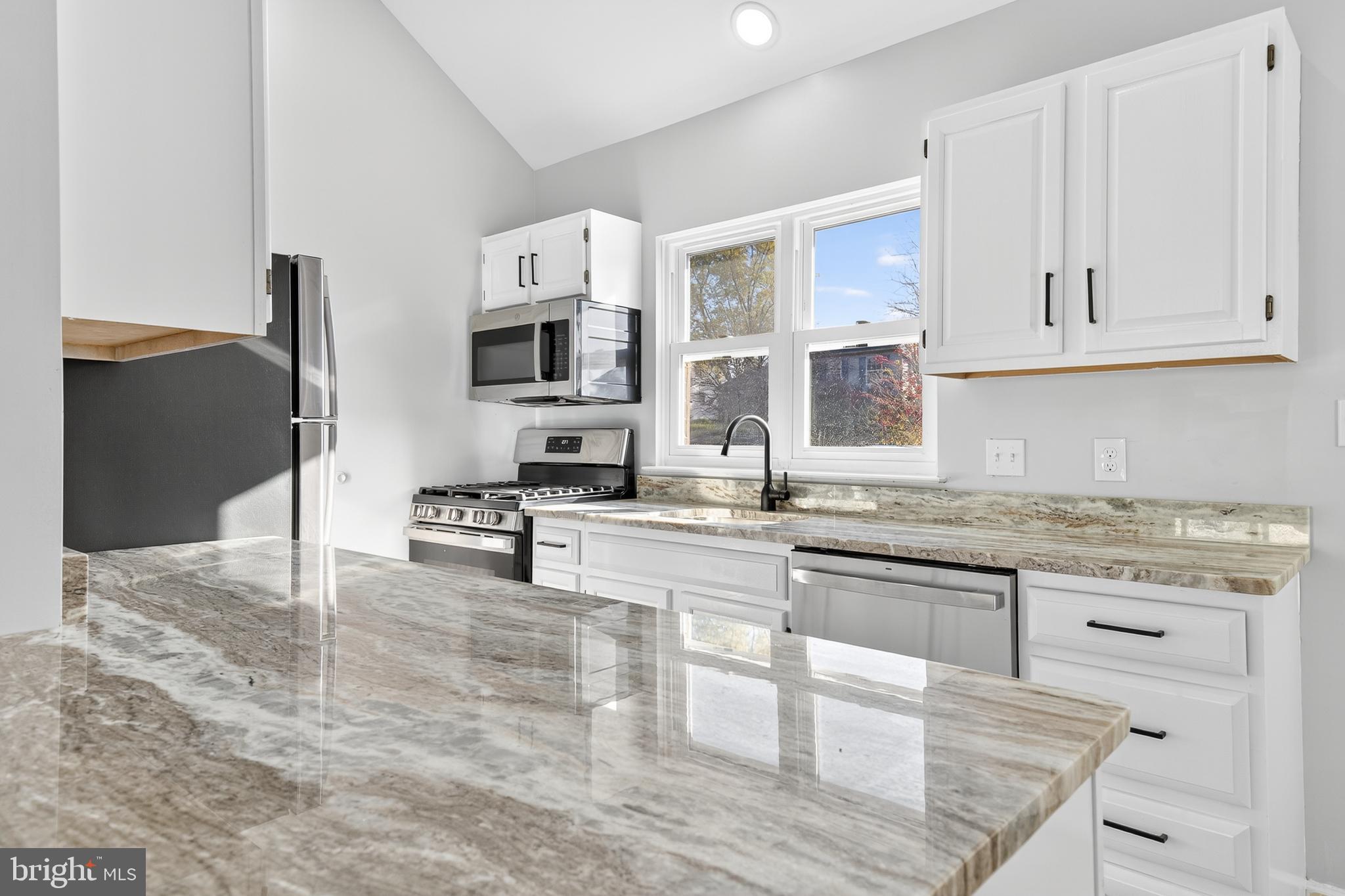 LONGWOOD SQUARE - Residential