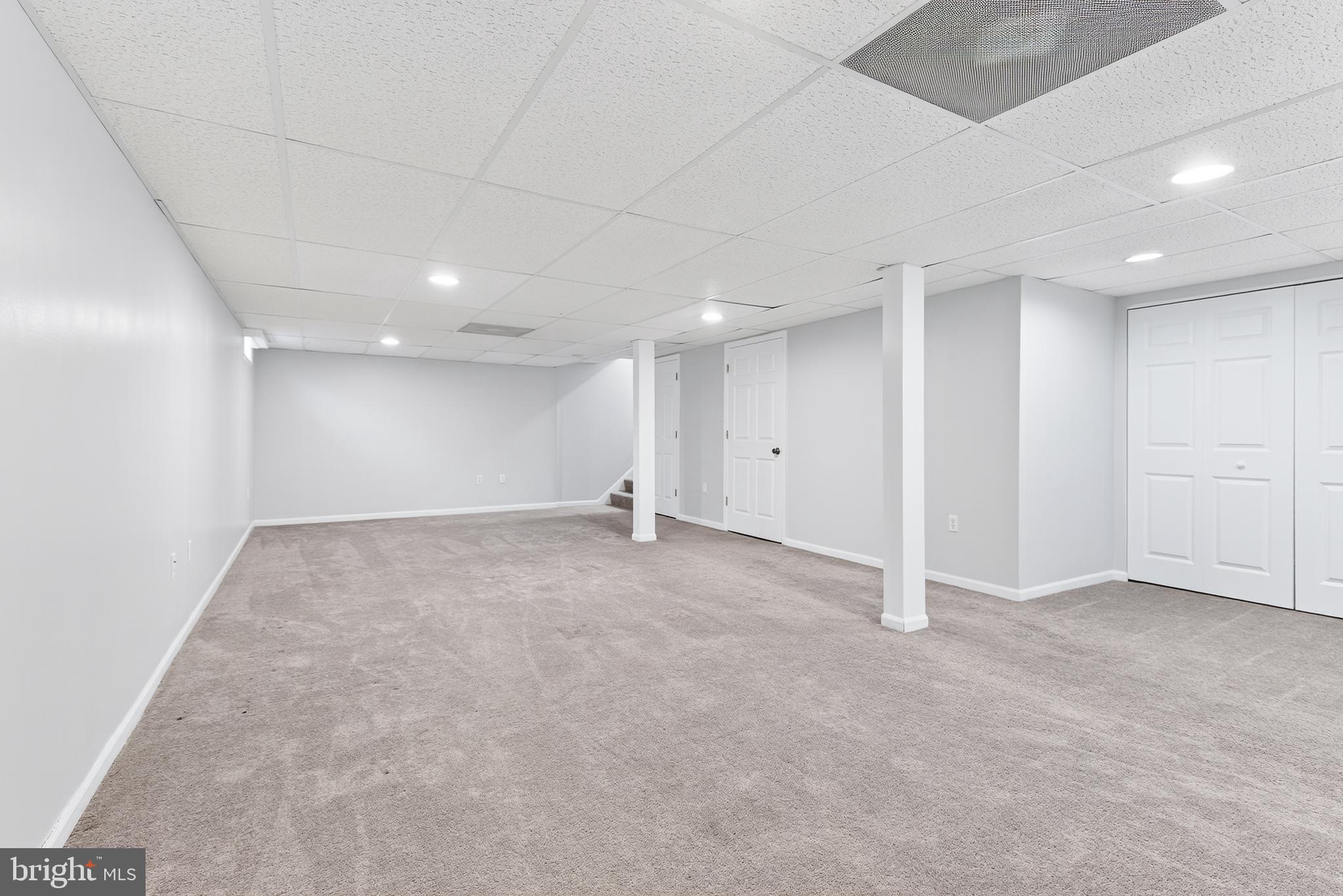 LONGWOOD SQUARE - Residential