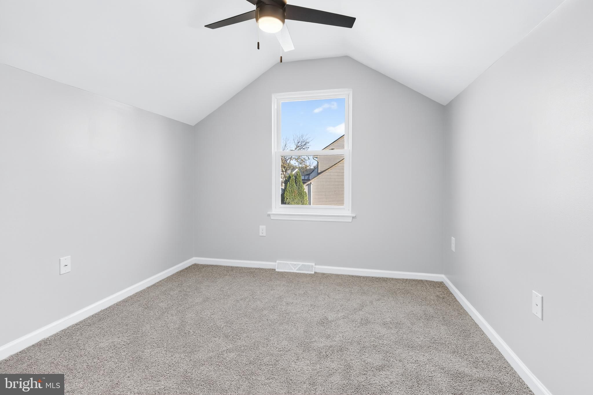 LONGWOOD SQUARE - Residential