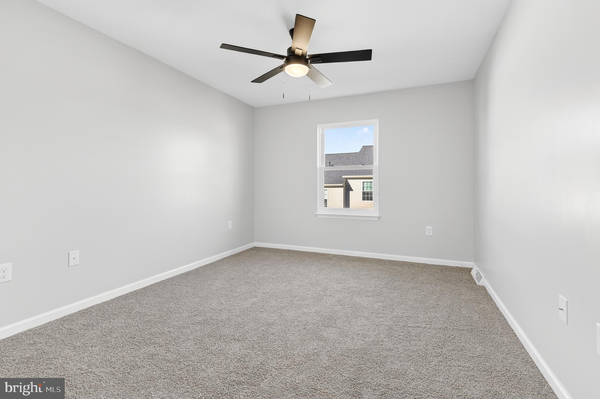 LONGWOOD SQUARE - Residential