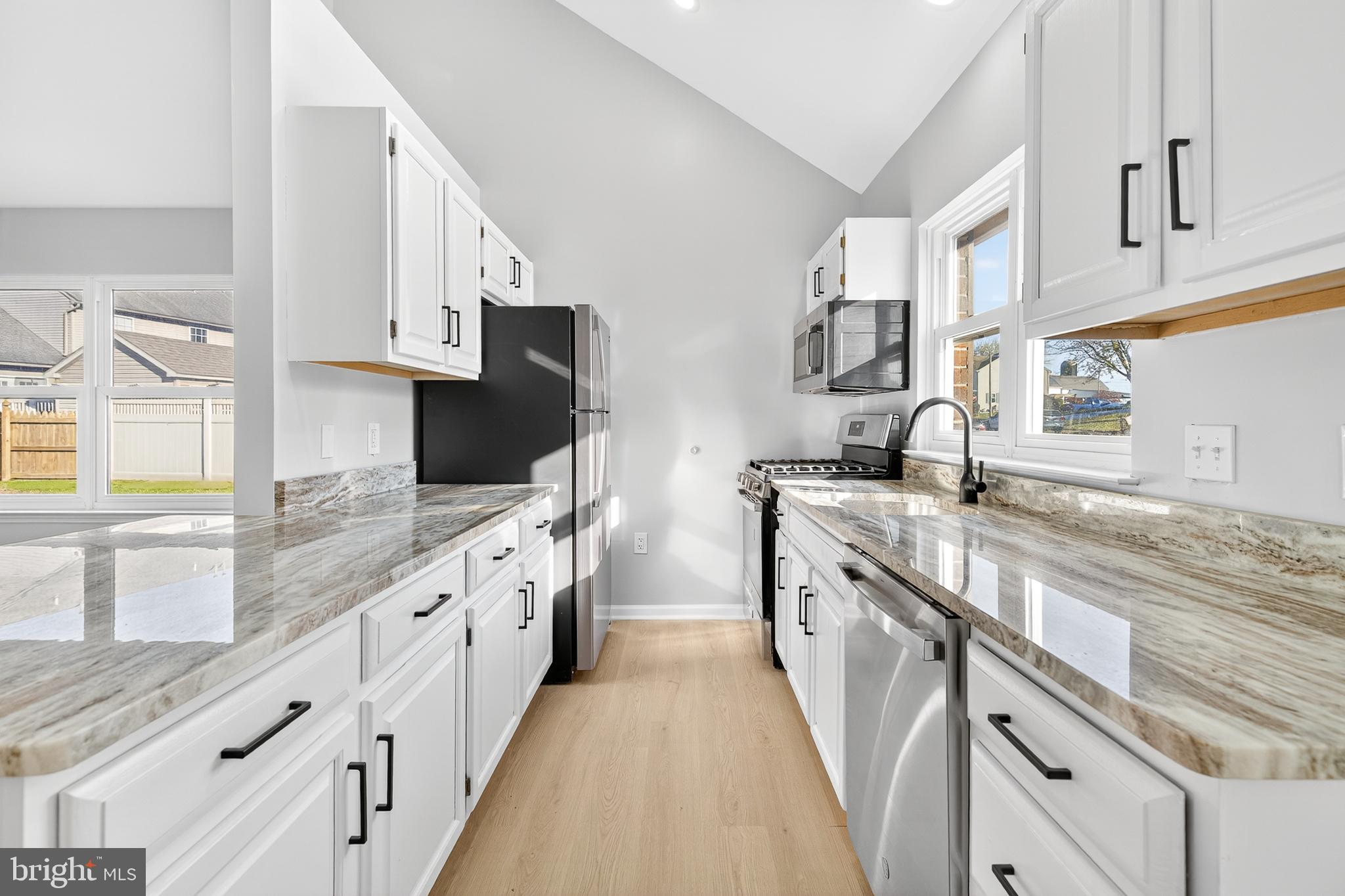 LONGWOOD SQUARE - Residential