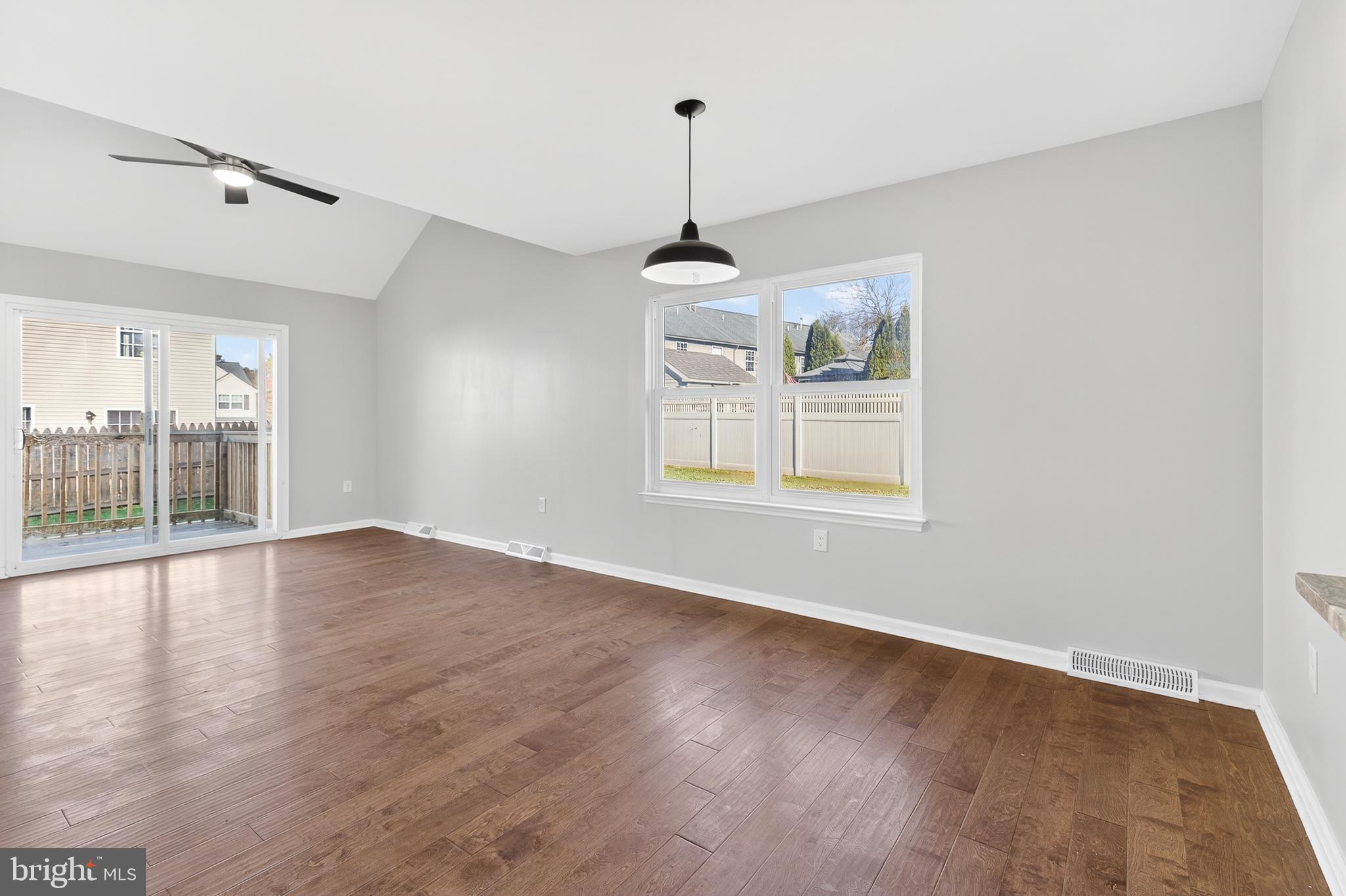 LONGWOOD SQUARE - Residential