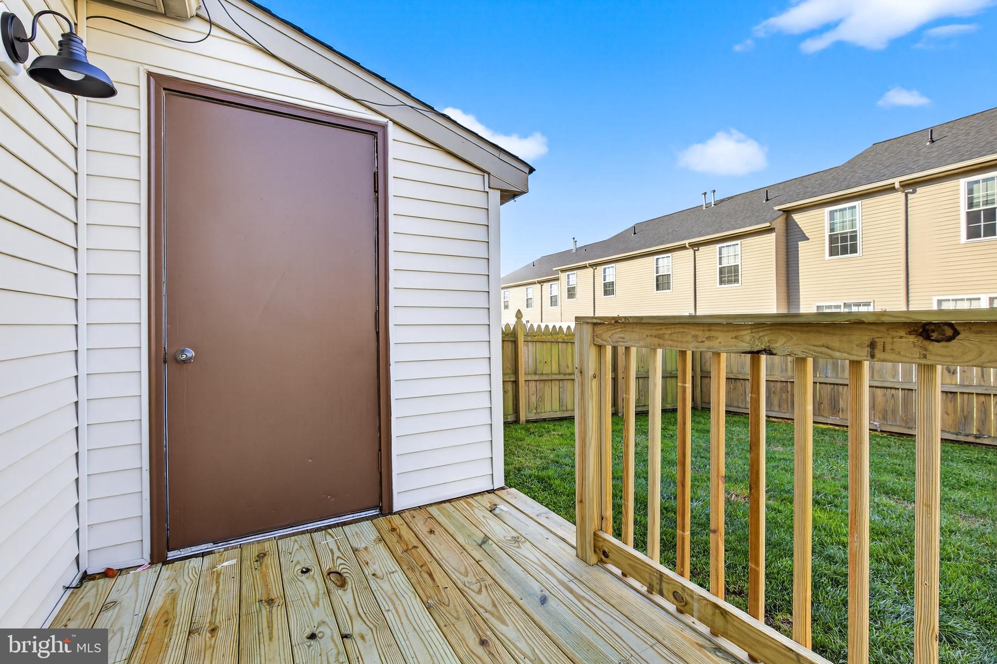 LONGWOOD SQUARE - Residential