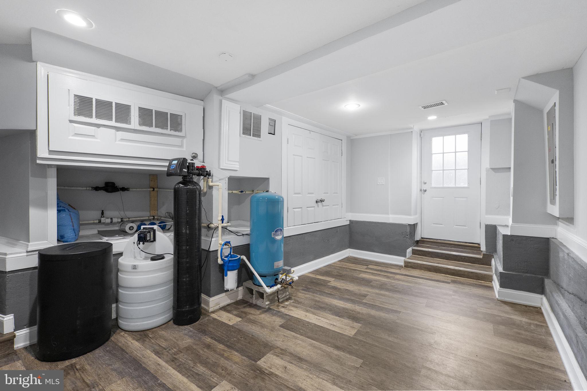CLARKSBURG OUTSIDE - Residential