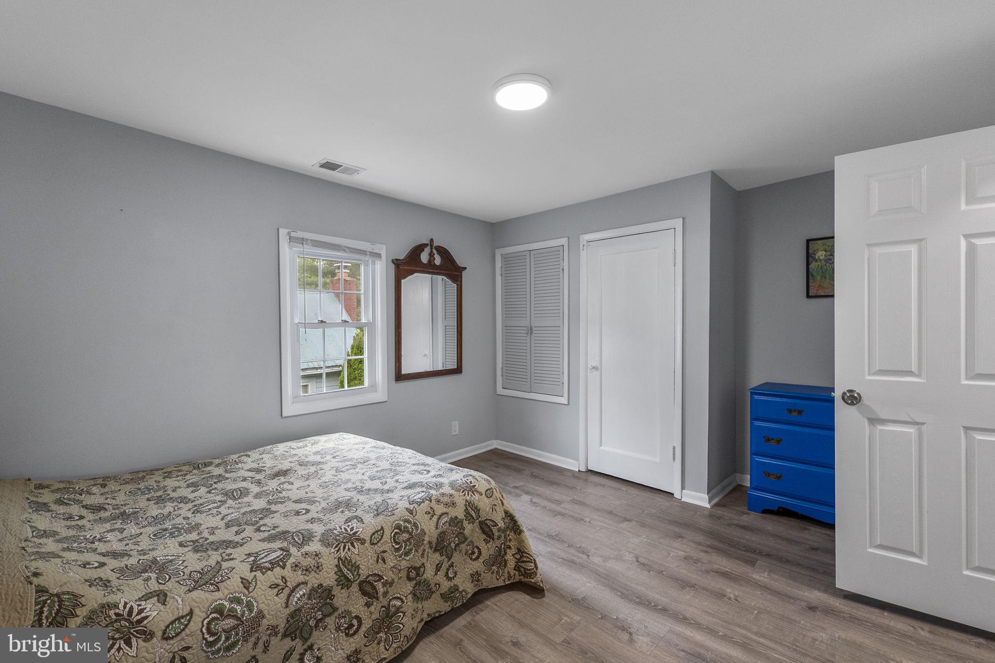 CLARKSBURG OUTSIDE - Residential