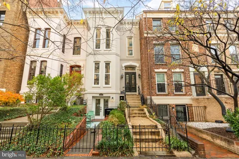 MLS: DCDC2173730