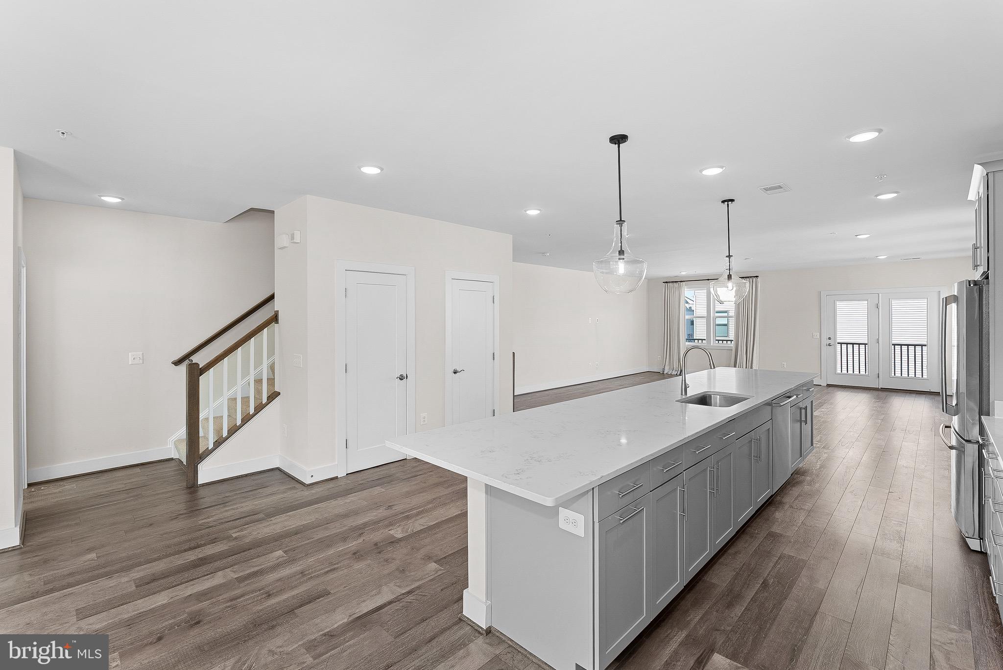 ONE LOUDOUN - Residential Lease