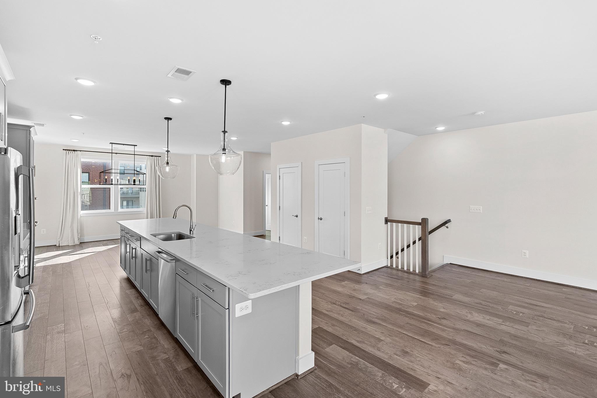 ONE LOUDOUN - Residential Lease