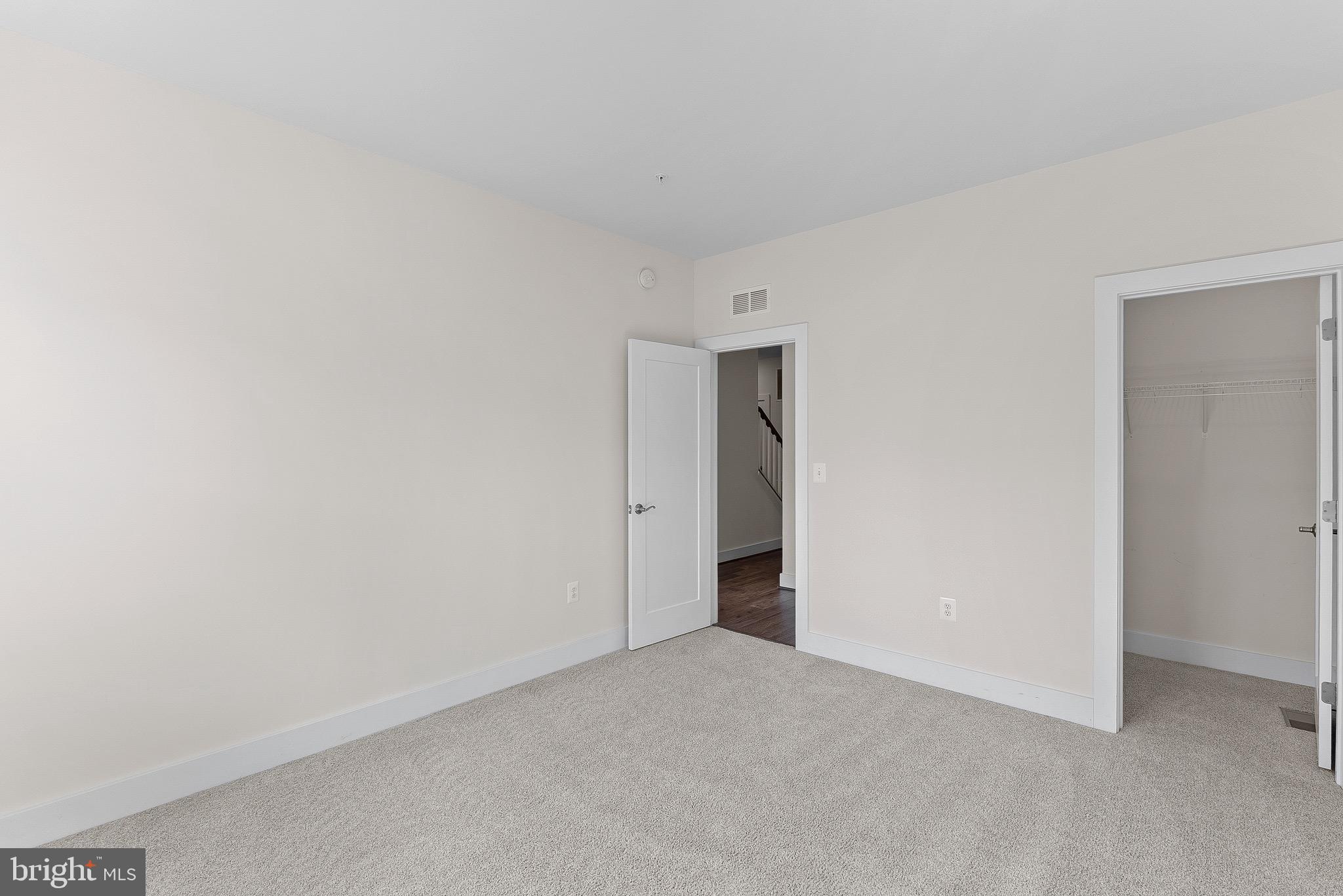 ONE LOUDOUN - Residential Lease