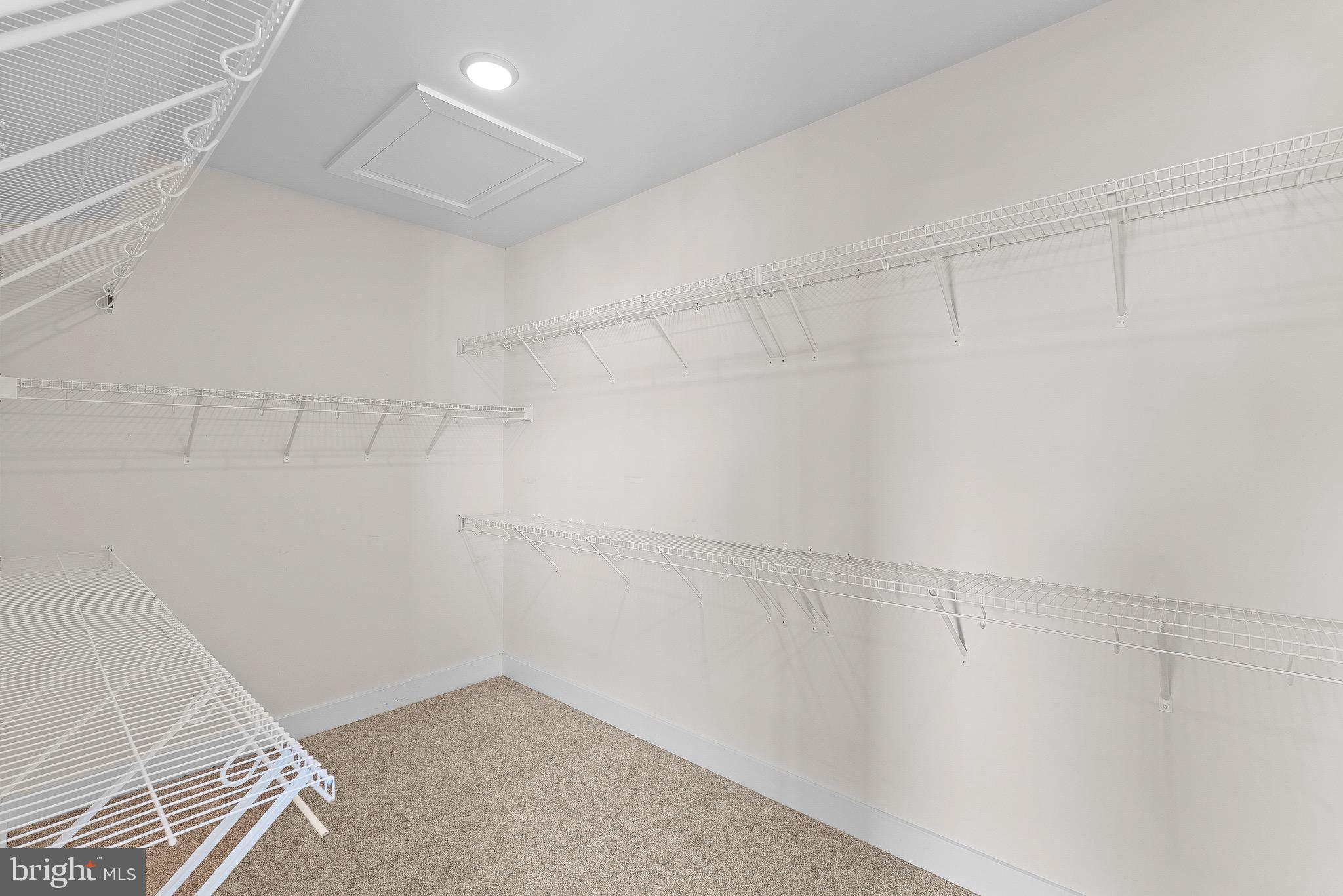 ONE LOUDOUN - Residential Lease