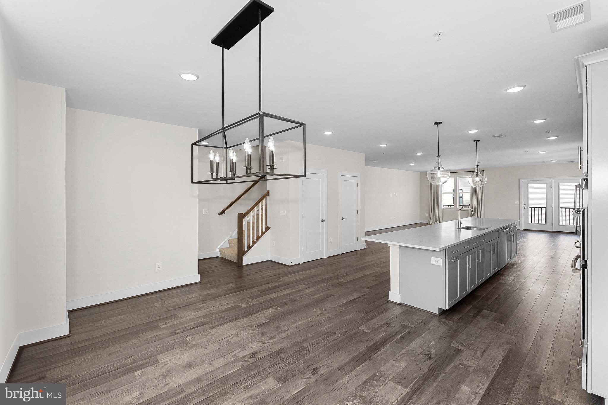 ONE LOUDOUN - Residential Lease